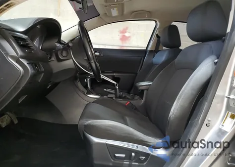 2010 Suzuki Kizashi Se z USA, uszkodzony, nr VIN JS2RE9A38A6100423